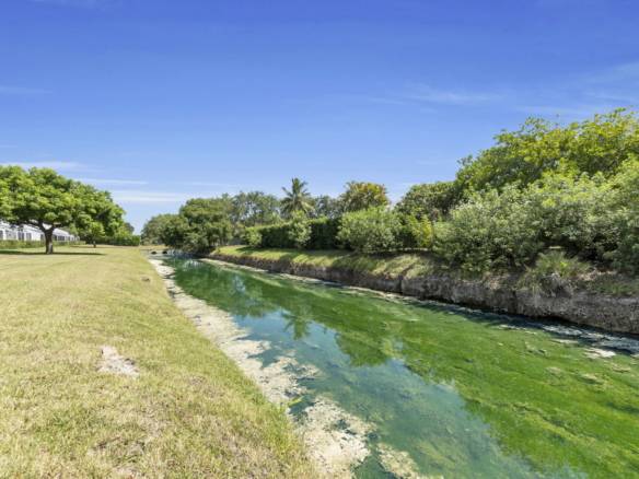 Spacious 3-Bedroom + Loft Townhouse with Water Views in Parkland