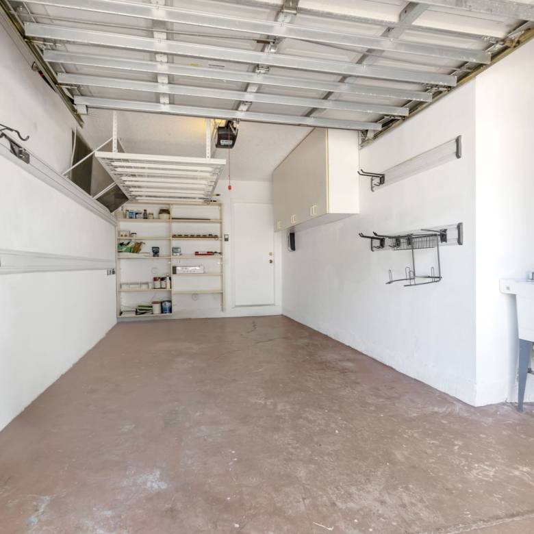 Spacious 3-Bedroom + Loft Townhouse with Water Views in Parkland