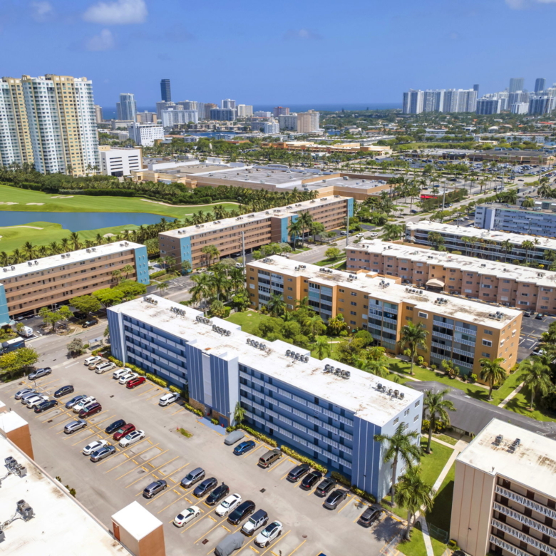 Bright & Spacious Furnished Corner Condo in Hallandale Beach