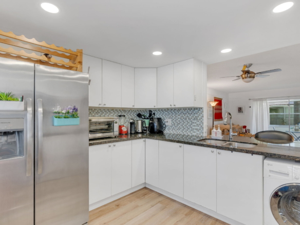 Bright & Spacious Furnished Corner Condo in Hallandale Beach