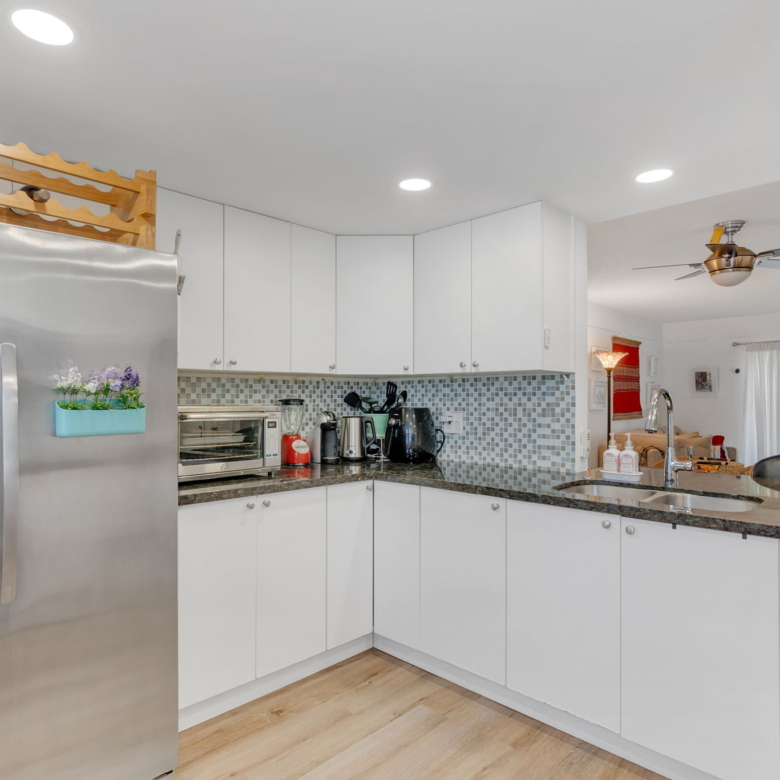 Bright & Spacious Furnished Corner Condo in Hallandale Beach