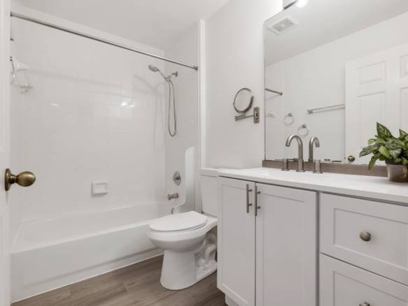 Spacious 3-Bedroom + Loft Townhouse with Water Views in Parkland