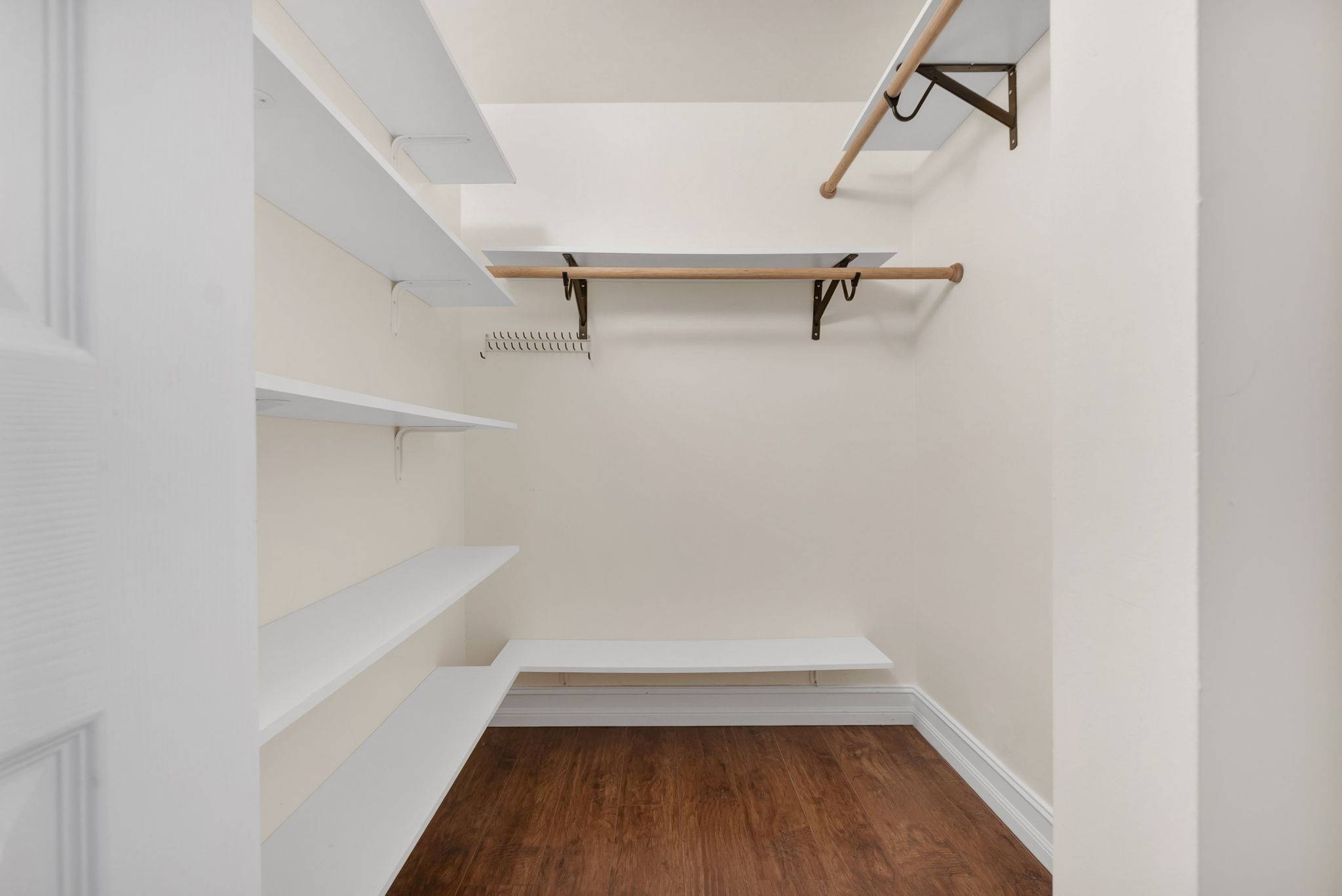 Bright 2-Bed Townhome with Private Courtyard