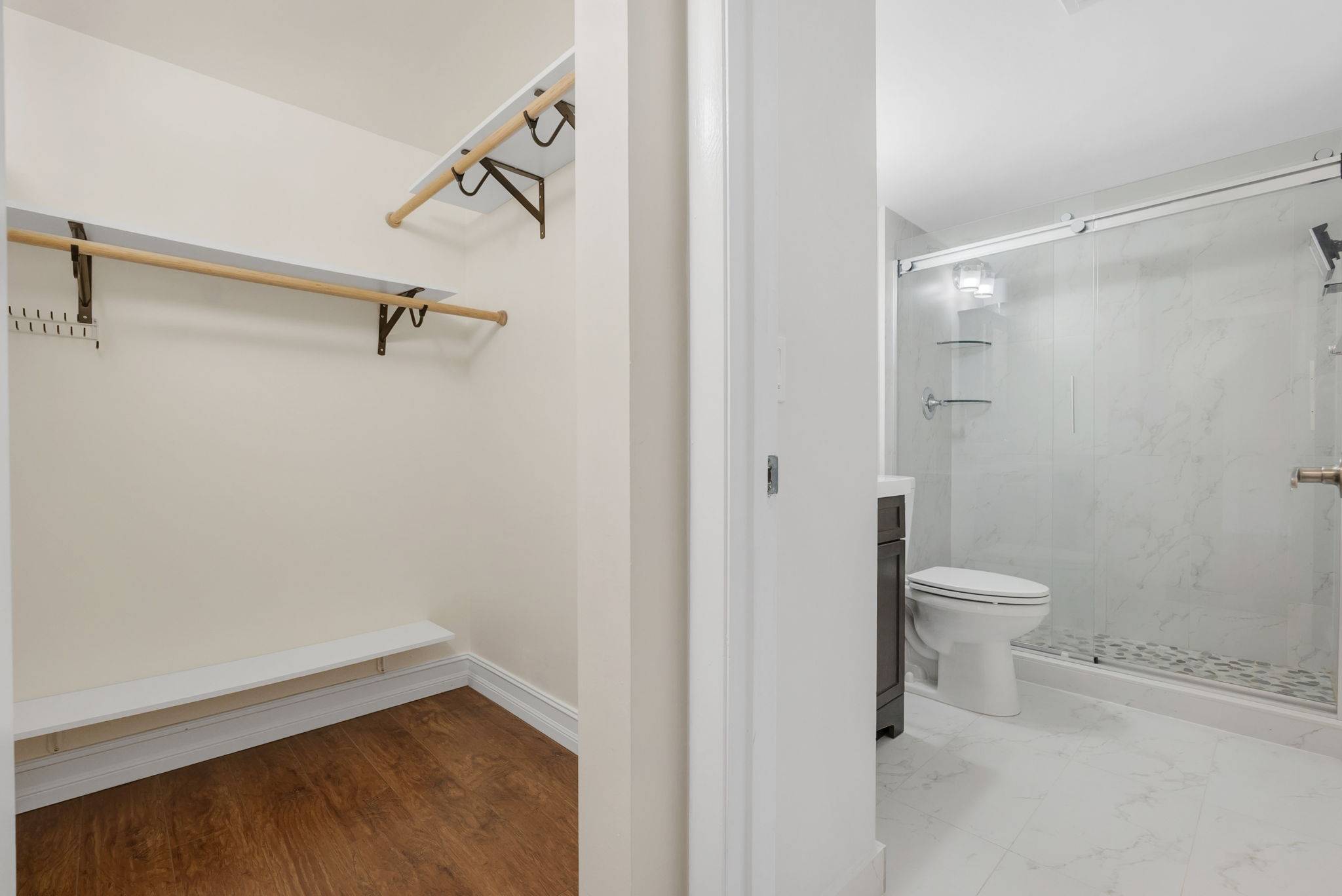 Bright 2-Bed Townhome with Private Courtyard