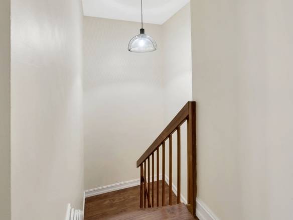 Bright 2-Bed Townhome with Private Courtyard