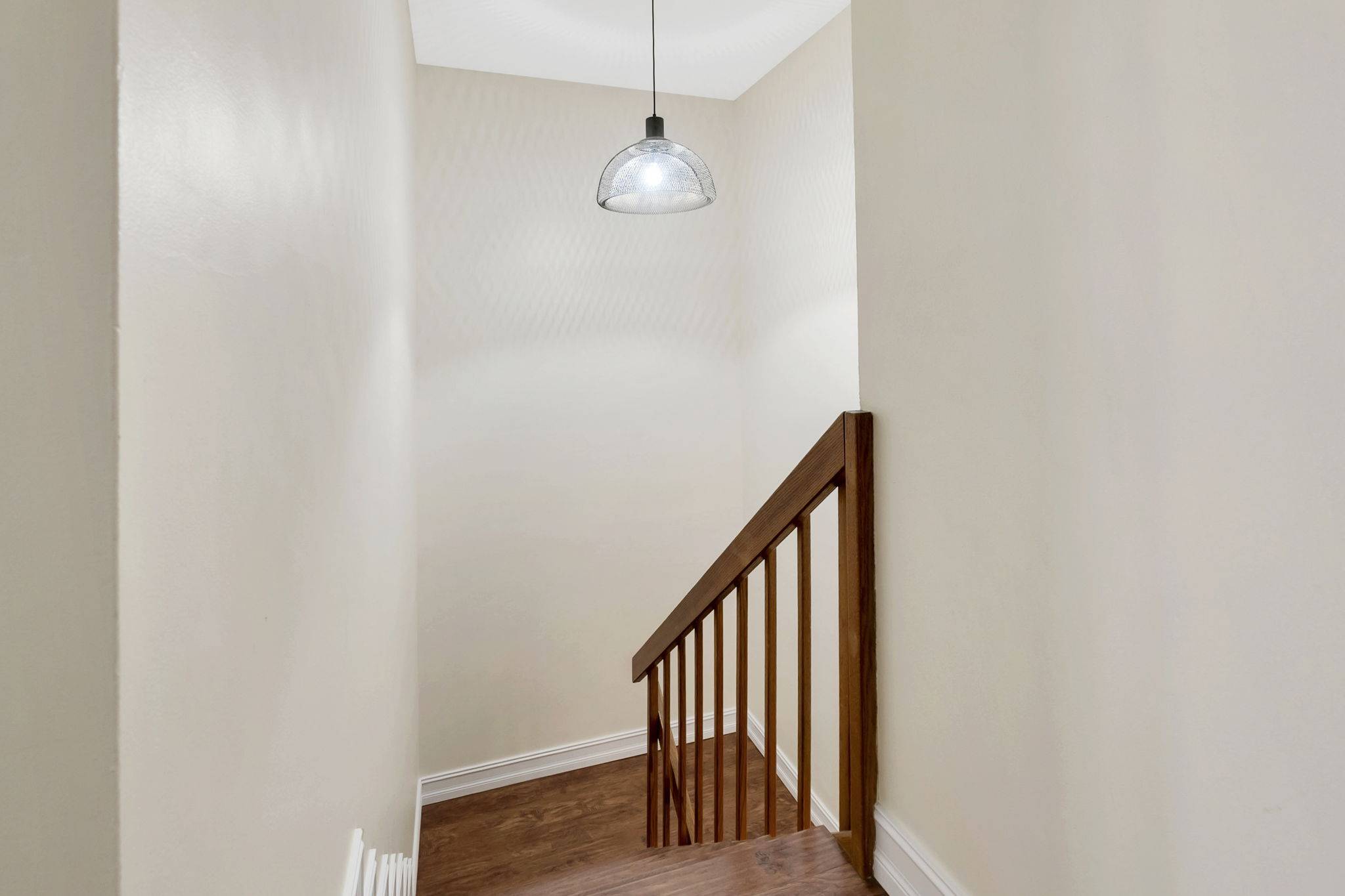 Bright 2-Bed Townhome with Private Courtyard