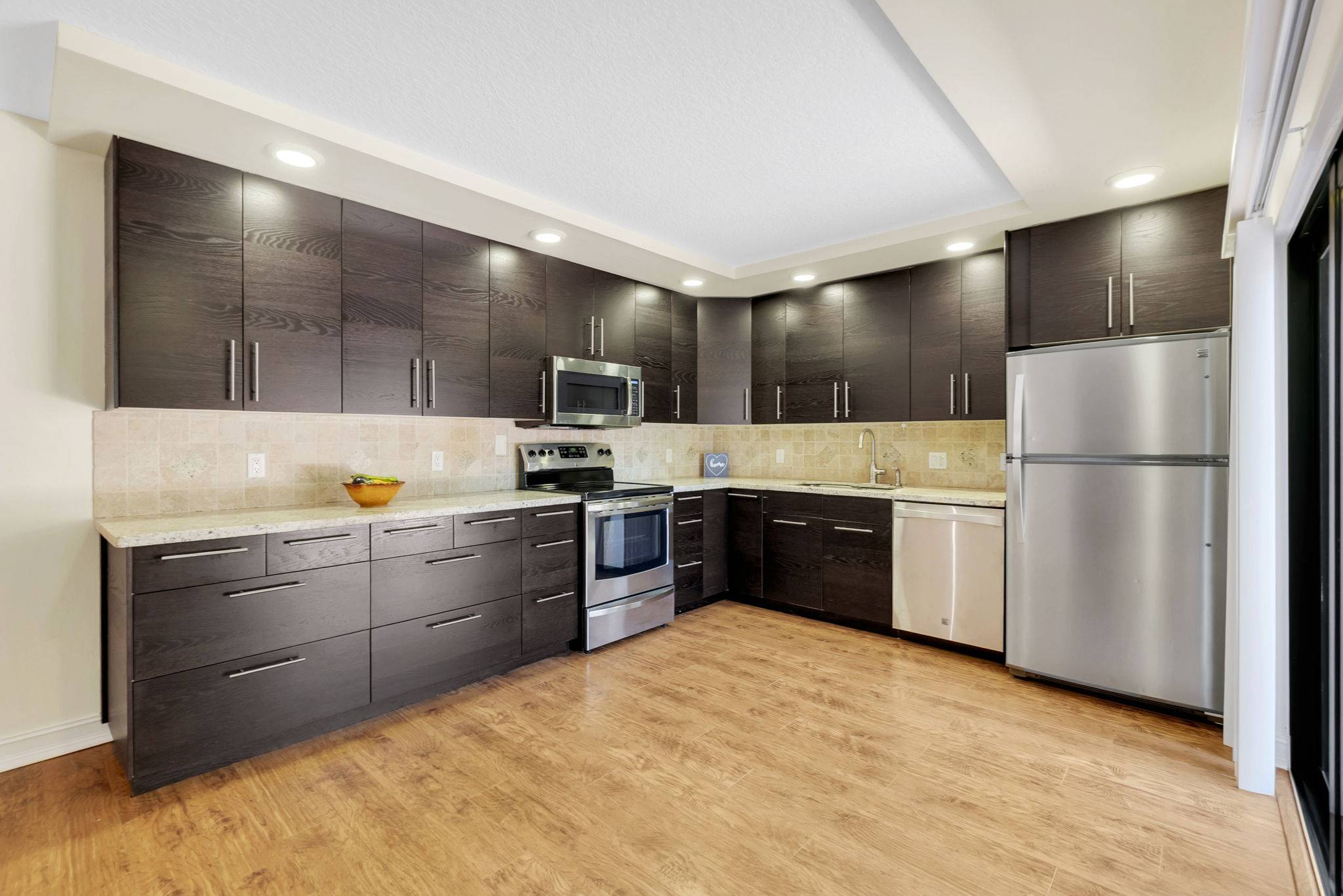 Bright 2-Bed Townhome with Private Courtyard