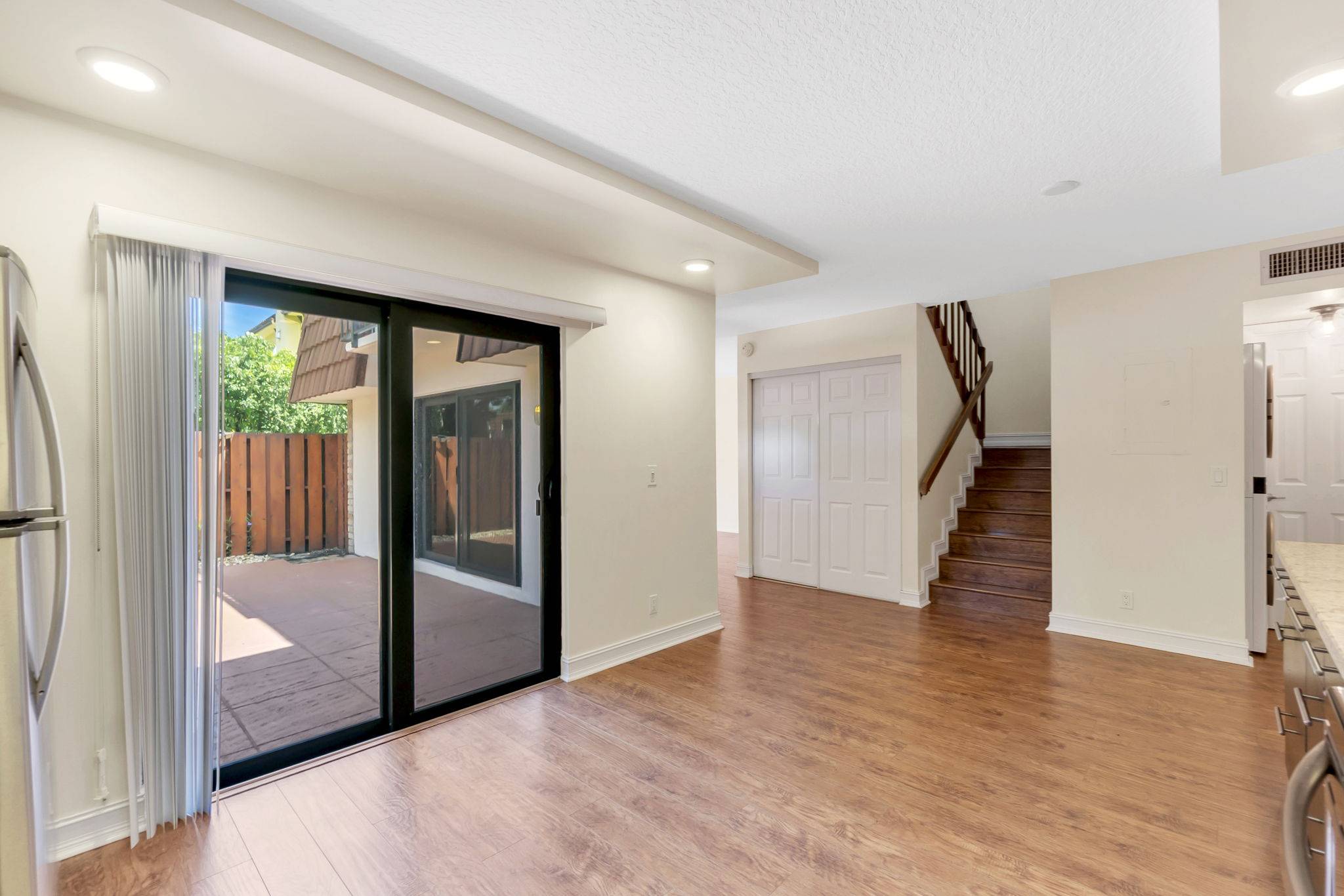 Bright 2-Bed Townhome with Private Courtyard