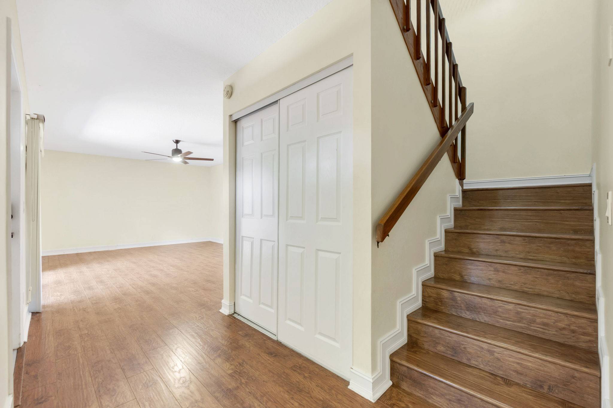Bright 2-Bed Townhome with Private Courtyard