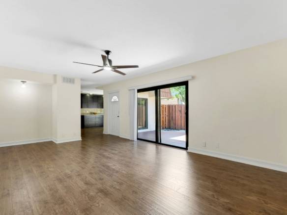 Bright 2-Bed Townhome with Private Courtyard
