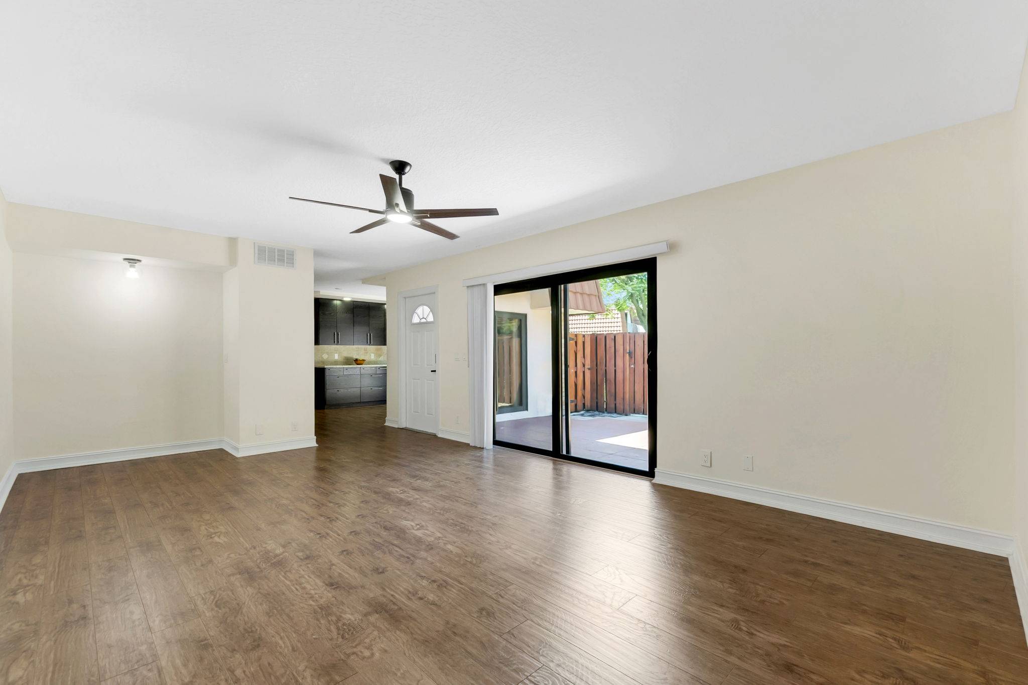 Bright 2-Bed Townhome with Private Courtyard