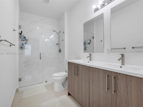 Spacious 5-Bedroom Corner-Lot Home with Three Private Suites in Aurora Subdivision