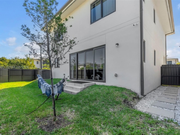 Spacious 5-Bedroom Corner-Lot Home with Three Private Suites in Aurora Subdivision