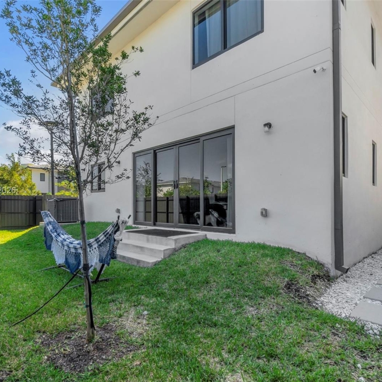 Spacious 5-Bedroom Corner-Lot Home with Three Private Suites in Aurora Subdivision