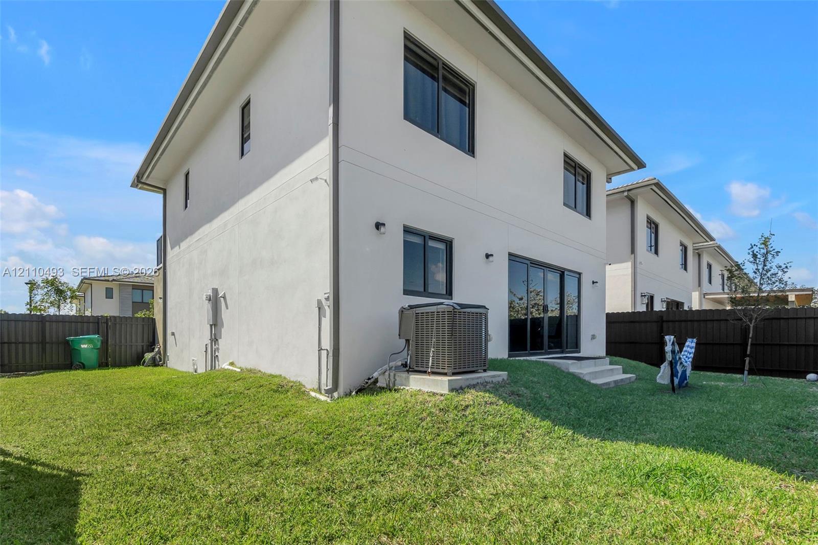 Spacious 5-Bedroom Corner-Lot Home with Three Private Suites in Aurora Subdivision