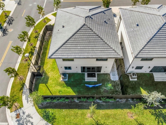 Spacious 5-Bedroom Corner-Lot Home with Three Private Suites in Aurora Subdivision