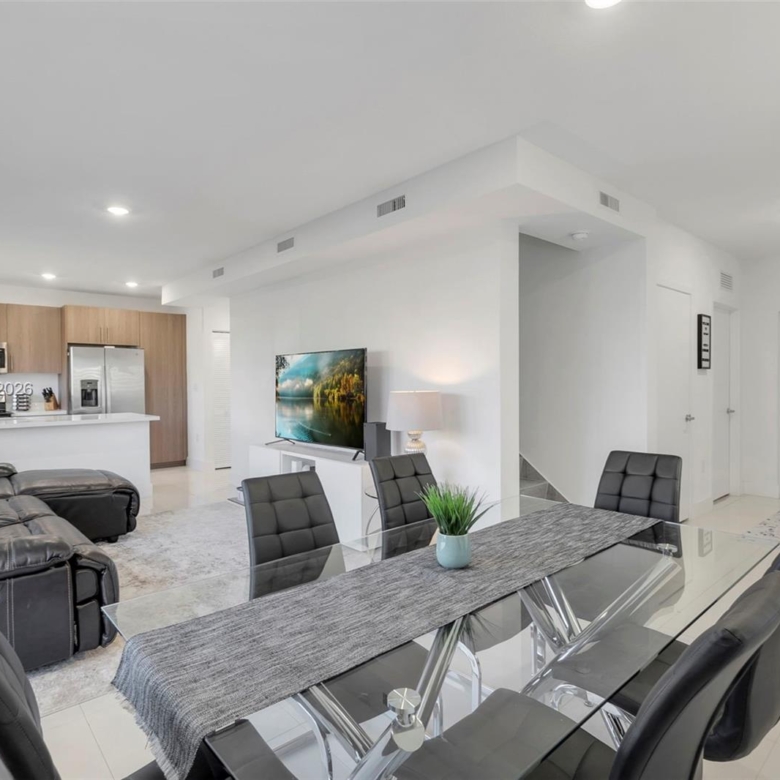 Spacious 5-Bedroom Corner-Lot Home with Three Private Suites in Aurora Subdivision