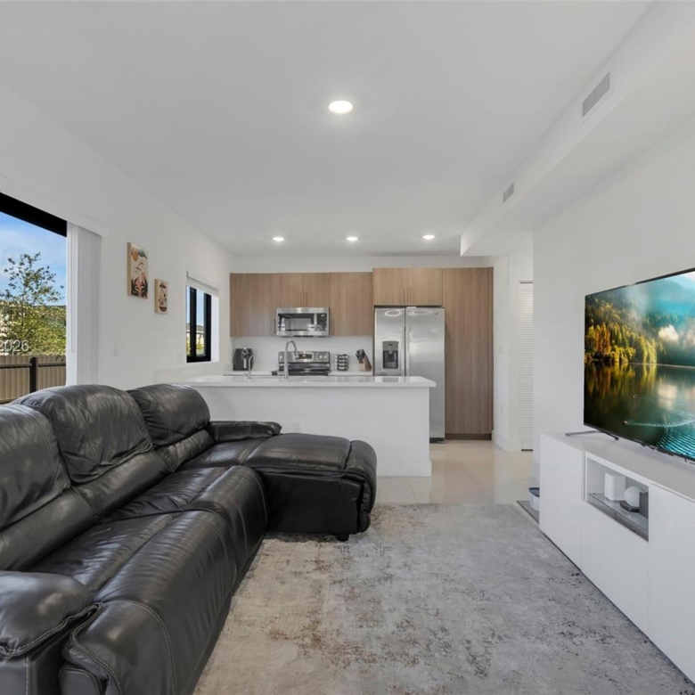 Spacious 5-Bedroom Corner-Lot Home with Three Private Suites in Aurora Subdivision